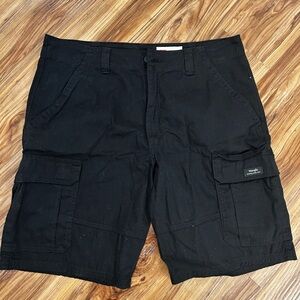 Wrangler Black Cargo Shorts